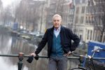 Amsterdam 4 maart 2021
Andre v Duin thuis in zijn huis en op straat op de grachten in Amsterdam.