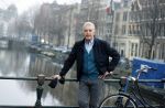Amsterdam 4 maart 2021
Andre v Duin thuis in zijn huis en op straat op de grachten in Amsterdam.