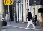 Amsterdam 26 februari 2021
Daniel de Ridder doet boodschappen op de utrechtsestraat.
