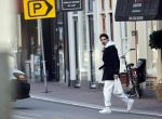 Amsterdam 26 februari 2021
Daniel de Ridder doet boodschappen op de utrechtsestraat.
