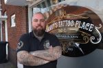 Eindhoven, 6 maart 2021
Danny Tattoo samen met zoon, moeder en Barbie