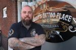 Eindhoven, 6 maart 2021
Danny Tattoo samen met zoon, moeder en Barbie