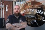 Eindhoven, 6 maart 2021
Danny Tattoo samen met zoon, moeder en Barbie