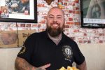 Eindhoven, 6 maart 2021
Danny Tattoo samen met zoon, moeder en Barbie