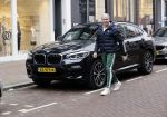 Amsterdam 4 maart 2021
Dries Roelvink met zijn BMW X4 op de pc hooftstraat