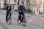Amsterdam 20 februari 2021
Erwin Olaf met partner  op de fiets in Amsterdam zuid.