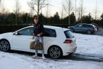 OOstzaan 12 februari 2021
Ferry Doedens en Levy v Wilgen checken samen in bij Hotel v d Valk . Levy rijdt in een dikke mercedes GT 63S AMG