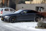 OOstzaan 12 februari 2021
Ferry Doedens en Levy v Wilgen checken samen in bij Hotel v d Valk . Levy rijdt in een dikke mercedes GT 63S AMG