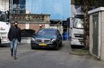 Amsterdam 21 februari 2021
Geert Wilders met zijn beveiliging in het vondelpark bij VondelCS