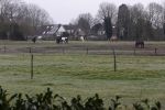 Lage Vuursche en Soest 27 februari 2021
Chris Visser biedt petitie aan bij Prinses Beatrix op Drakensteyn .  De grond bij paleis soestdijk waar misschien  huizen gebouwd gaan worden .