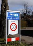 Hengelo 27 februari 2021
Op bezoekbij Martien Meiland die zijn huis verkocht heeft.
Ook spraken wij div mensen in Hengelo die het allemaal heel jammer vinden dat de familie Meiland vertrekt uit Hengelo. We spraken Dave v Aken Luuk Stam Lynet Tiggeloven en Marco Jansen.