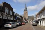 Hengelo 27 februari 2021
Op bezoekbij Martien Meiland die zijn huis verkocht heeft.
Ook spraken wij div mensen in Hengelo die het allemaal heel jammer vinden dat de familie Meiland vertrekt uit Hengelo. We spraken Dave v Aken Luuk Stam Lynet Tiggeloven en Marco Jansen.