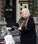Amsterdam 18 februari 2021
Herma Krabbe met haar fiets in Amsterdam zuid