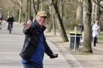 Amsterdam 24 februari 2021
Jack Spijkerman wandelend door het vondelpark