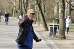 Amsterdam 24 februari 2021
Jack Spijkerman wandelend door het vondelpark