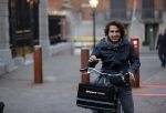 Den Haag 2 maart 2021
Jesse Klaver op de fiets bij het binnenhof.