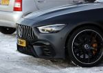 OOstzaan 12 februari 2021
Ferry Doedens en Levy v Wilgen checken samen in bij Hotel v d Valk . Levy rijdt in een dikke mercedes GT 63S AMG