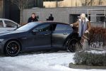 OOstzaan 12 februari 2021
Ferry Doedens en Levy v Wilgen checken samen in bij Hotel v d Valk . Levy rijdt in een dikke mercedes GT 63S AMG