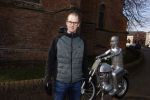 Hengelo 27 februari 2021
Op bezoekbij Martien Meiland die zijn huis verkocht heeft.
Ook spraken wij div mensen in Hengelo die het allemaal heel jammer vinden dat de familie Meiland vertrekt uit Hengelo. We spraken Dave v Aken Luuk Stam Lynet Tiggeloven en Marco Jansen.