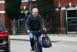 Amsterdam 6 maart 2021
Maarten Spanjer op de fiets in Amsterdam zuid