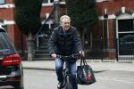 Amsterdam 6 maart 2021
Maarten Spanjer op de fiets in Amsterdam zuid