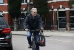 Amsterdam 6 maart 2021
Maarten Spanjer op de fiets in Amsterdam zuid