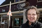 Hengelo 27 februari 2021
Op bezoekbij Martien Meiland die zijn huis verkocht heeft.
Ook spraken wij div mensen in Hengelo die het allemaal heel jammer vinden dat de familie Meiland vertrekt uit Hengelo. We spraken Dave v Aken Luuk Stam Lynet Tiggeloven en Marco Jansen.