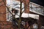 Amsterdam 5 maart 2021
Marieke Elsinga en haar vriend Sander verhuizen naar hun nieuwe huis . De studenten verhuizer verhuist ze.