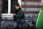 Amsterdam 5 maart 2021
Marieke Elsinga en haar vriend Sander verhuizen naar hun nieuwe huis . De studenten verhuizer verhuist ze.