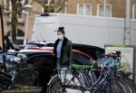 Amsterdam 5 maart 2021
Marieke Elsinga en haar vriend Sander verhuizen naar hun nieuwe huis . De studenten verhuizer verhuist ze.