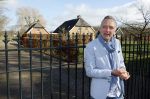 Hengelo 27 februari 2021
Op bezoekbij Martien Meiland die zijn huis verkocht heeft.
Ook spraken wij div mensen in Hengelo die het allemaal heel jammer vinden dat de familie Meiland vertrekt uit Hengelo. We spraken Dave v Aken Luuk Stam Lynet Tiggeloven en Marco Jansen.