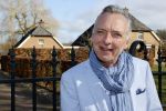 Hengelo 27 februari 2021
Op bezoekbij Martien Meiland die zijn huis verkocht heeft.
Ook spraken wij div mensen in Hengelo die het allemaal heel jammer vinden dat de familie Meiland vertrekt uit Hengelo. We spraken Dave v Aken Luuk Stam Lynet Tiggeloven en Marco Jansen.