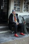 Amsterdam 4 maart 2021
Peter Faber zit elke ochtend tijdens corona bij cafe Kobalt op terras.