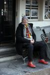 Amsterdam 4 maart 2021
Peter Faber zit elke ochtend tijdens corona bij cafe Kobalt op terras.
