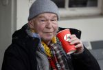 Amsterdam 4 maart 2021
Peter Faber zit elke ochtend tijdens corona bij cafe Kobalt op terras.