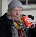Amsterdam 4 maart 2021
Peter Faber zit elke ochtend tijdens corona bij cafe Kobalt op terras.