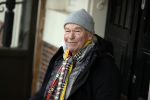 Amsterdam 4 maart 2021
Peter Faber zit elke ochtend tijdens corona bij cafe Kobalt op terras.