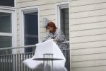 Vinkeveen 15 en 16 oktober 2019
Rachel Hazes in Vinkeveen . Er komen een koerier en een honden uitlaatservice bij haar aan de deur.