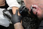 Eindhoven, 6 maart 2021
Barbie laat de naam van de jongste zoon tattoeren bij Danny van Dannyâ€™s Tattoo