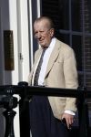 Amsterdam 26 februari 2021
Theo Hiddema in het zonnetje voor zijn huis.