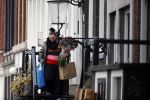 Amsterdam Abcoude 16 februari 2021
Trijntje Oosterhuis vertrekt vanuit haar huurhuis in Amsterdam naar haar nieuwe huis in Abcoude
