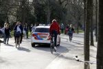 Amsterdam 24 februari 2021
Grote drukte in het vondelpark tijdens corona. Het was heerlijk weer met een zonnetje en een graad of 20.