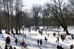 Amsterdam 9 februari 2021
Sneeuw in het vondelpark. Er wordt volop geschaatst in het vondelpark.