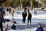 Amsterdam 9 februari 2021
Sneeuw in het vondelpark. Er wordt volop geschaatst in het vondelpark.