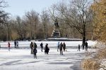 Amsterdam 9 februari 2021
Sneeuw in het vondelpark. Er wordt volop geschaatst in het vondelpark.