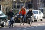 Amsterdam 2 maart 2021
Waldemar Torenstra met zijn dochter en zoon in Amsterdam zuid.
