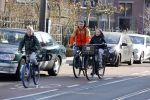 Amsterdam 2 maart 2021
Waldemar Torenstra met zijn dochter en zoon in Amsterdam zuid.