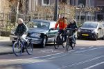 Amsterdam 2 maart 2021
Waldemar Torenstra met zijn dochter en zoon in Amsterdam zuid.