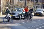 Amsterdam 2 maart 2021
Waldemar Torenstra met zijn dochter en zoon in Amsterdam zuid.