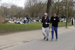 Amsterdam 24 febrruari 2021
Wolter Kroes en kennis Richard hard lopend door het vondelpark